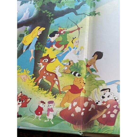 Walt Disney Pictures The Little Mermaid Hardcover Book - Picture 12 of 13